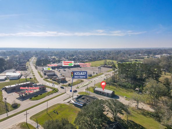 Bank Owned Standalone Retail Building on Greenwell Springs Rd : 9803 Greenwell Springs Rd, Baton Rouge, LA 70814